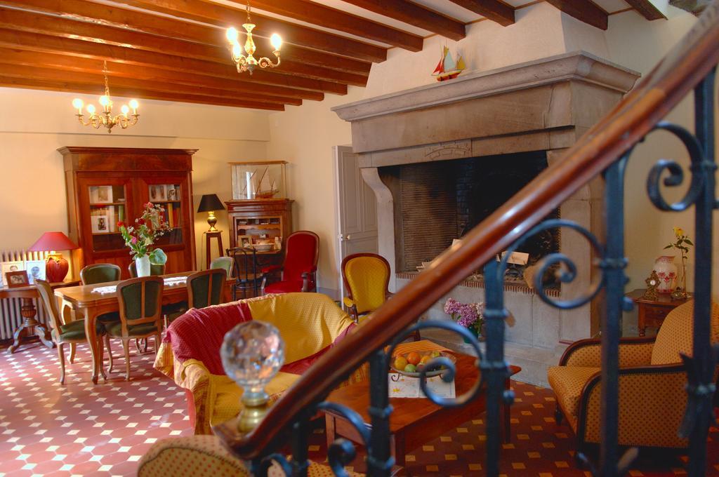ホテルLa Maison De Mariecamille Saint-Germain-Lembron エクステリア 写真